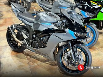 2025 KAWASAKI NINJA ZX-6R KRT (ABS)