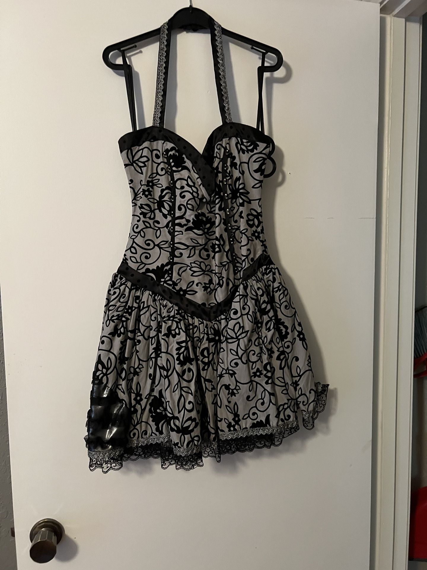 Adult Halloween Costume