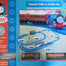 Thomas Talk N Action Set - New