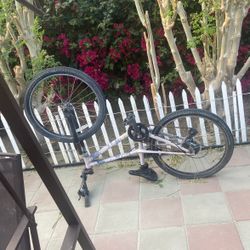 Specialized Bike Flat Front Tire Missing Innertube For Back Tire Selling It For Cheap