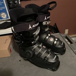 Boa Ski Boots 24.5