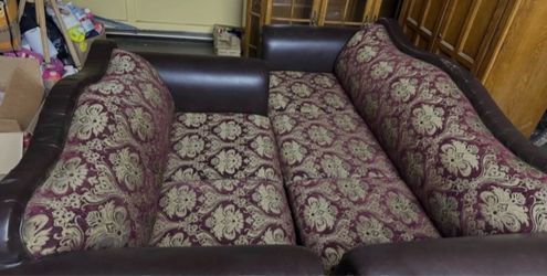 Free Couches 2 set