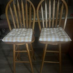 Country Swivel Chairs