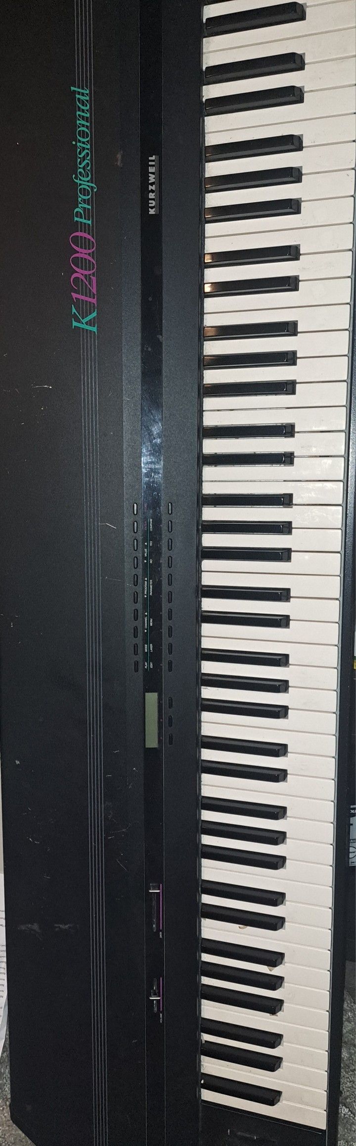 Kurzweil K1200 Pro.    Keyboard 
