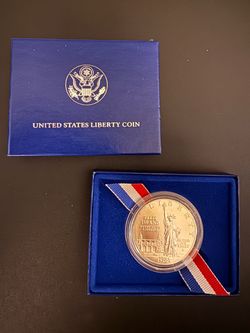 1986-P Statue of Liberty Silver Dollar in OGP
