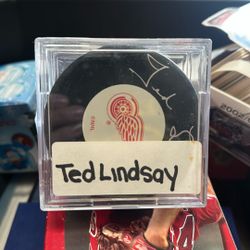 Ted Lindsay Hockey Puck - Signed