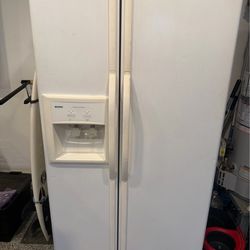 🚨 GARAGE SALE – PRICED TO SELL! 🚨