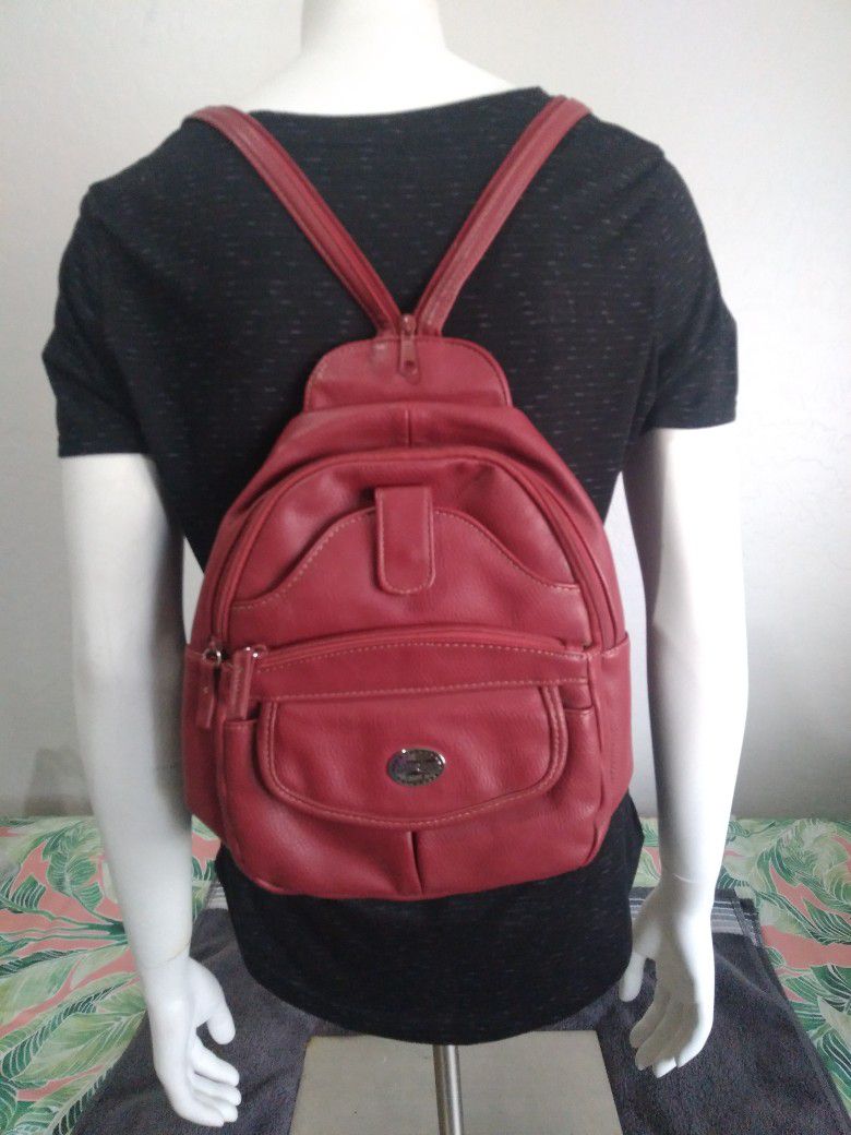 Multisac small faux leather red backpack for Sale in Glendale, AZ