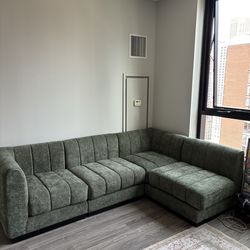 Brand new sectional couch - pick up only