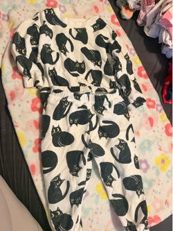 Cat two piece set