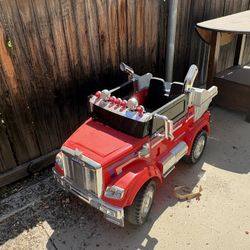 Children’s Battery Operated Truck Freightliner