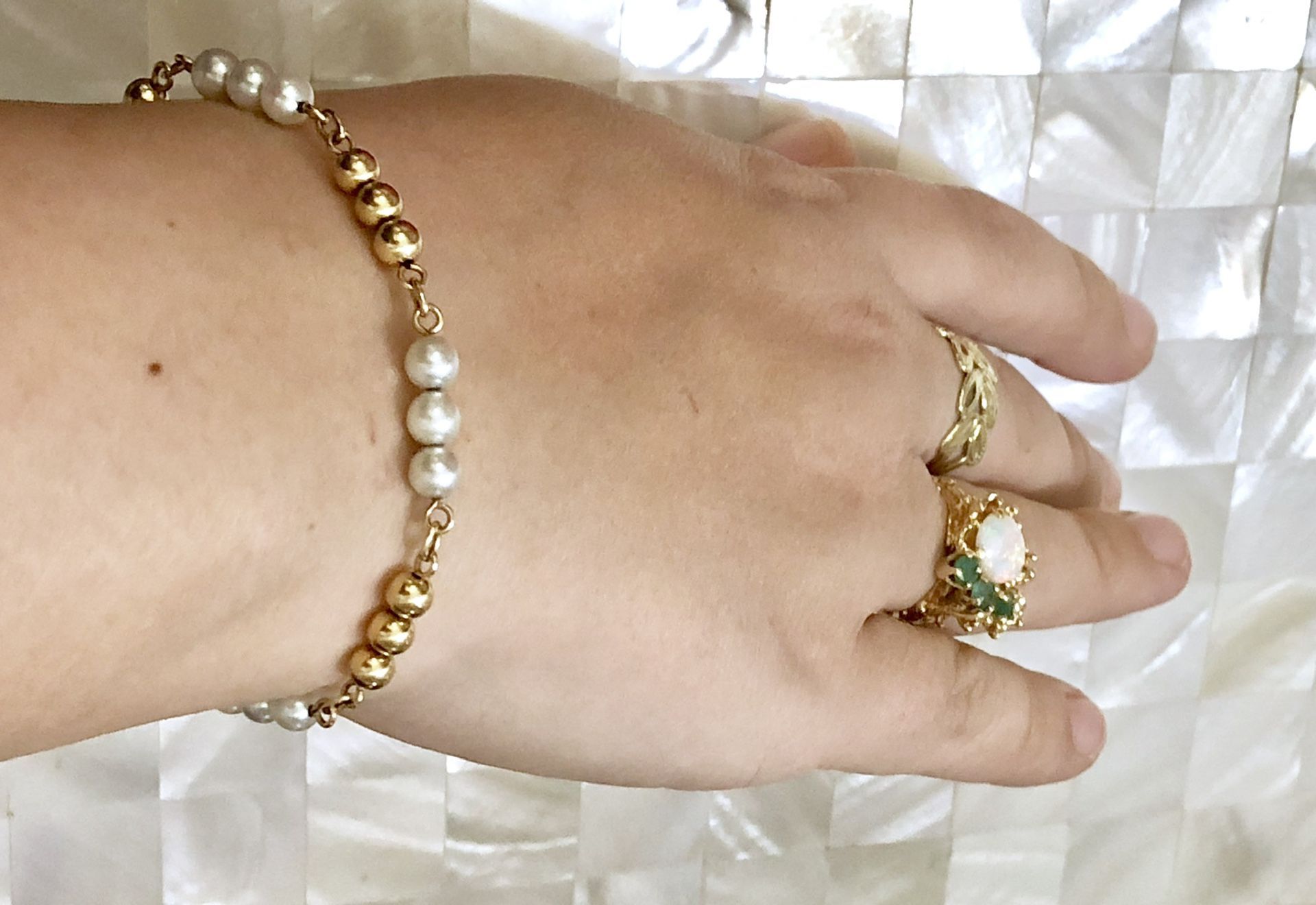 ⭐️ Vintage Solid 14k Gold & Genuine Pearl ⭐️ ball bead bracelet ♥️ 7.5” long