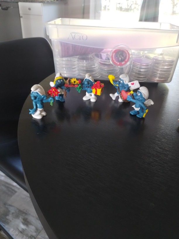 Smurfs Are Back Love Is In The Air