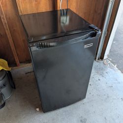 Mini Fridge-Works Great!