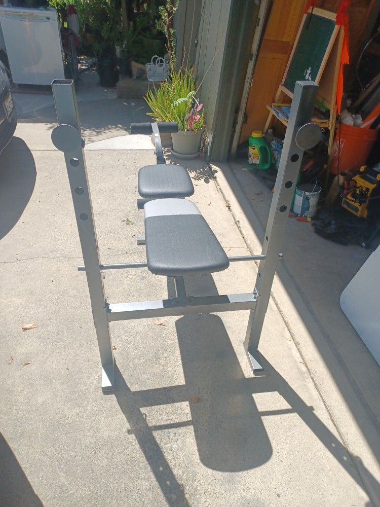 Weight Bench