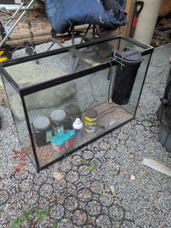 Free 30 gal aquarium with accessories.