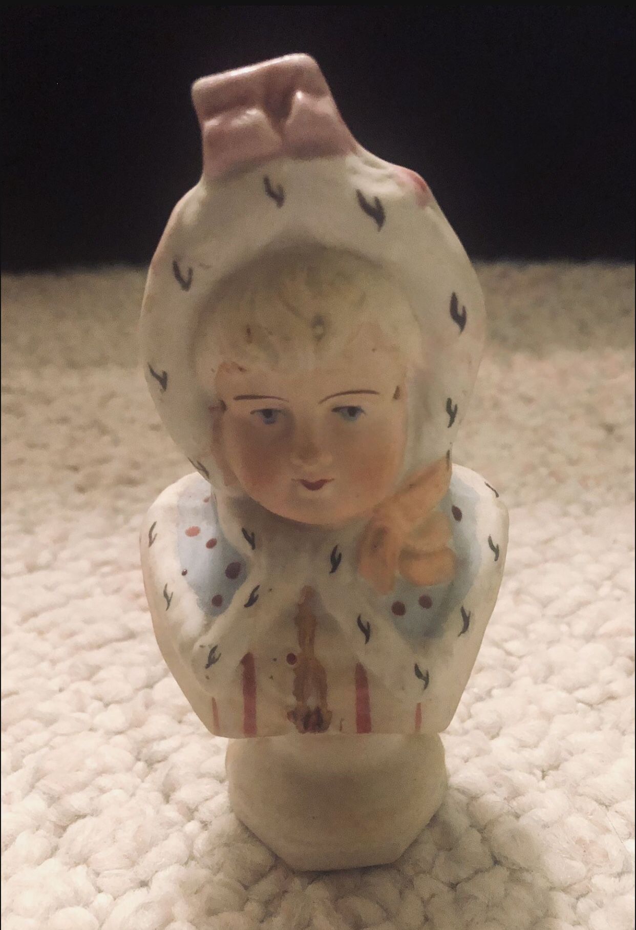Rare vintage/Antique German Heubach Piano Ceramic/Porcelain Bust Figurine 4.5”