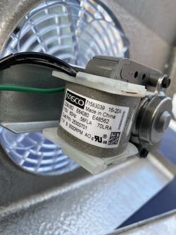 Unit Cool Reach-in, Air Defroster Top-aire 