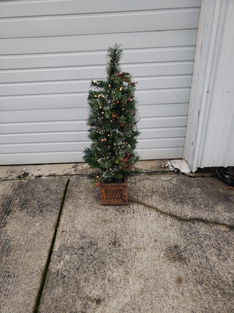 4 Ft Pre-lit Potted Artificial Christmas Tree