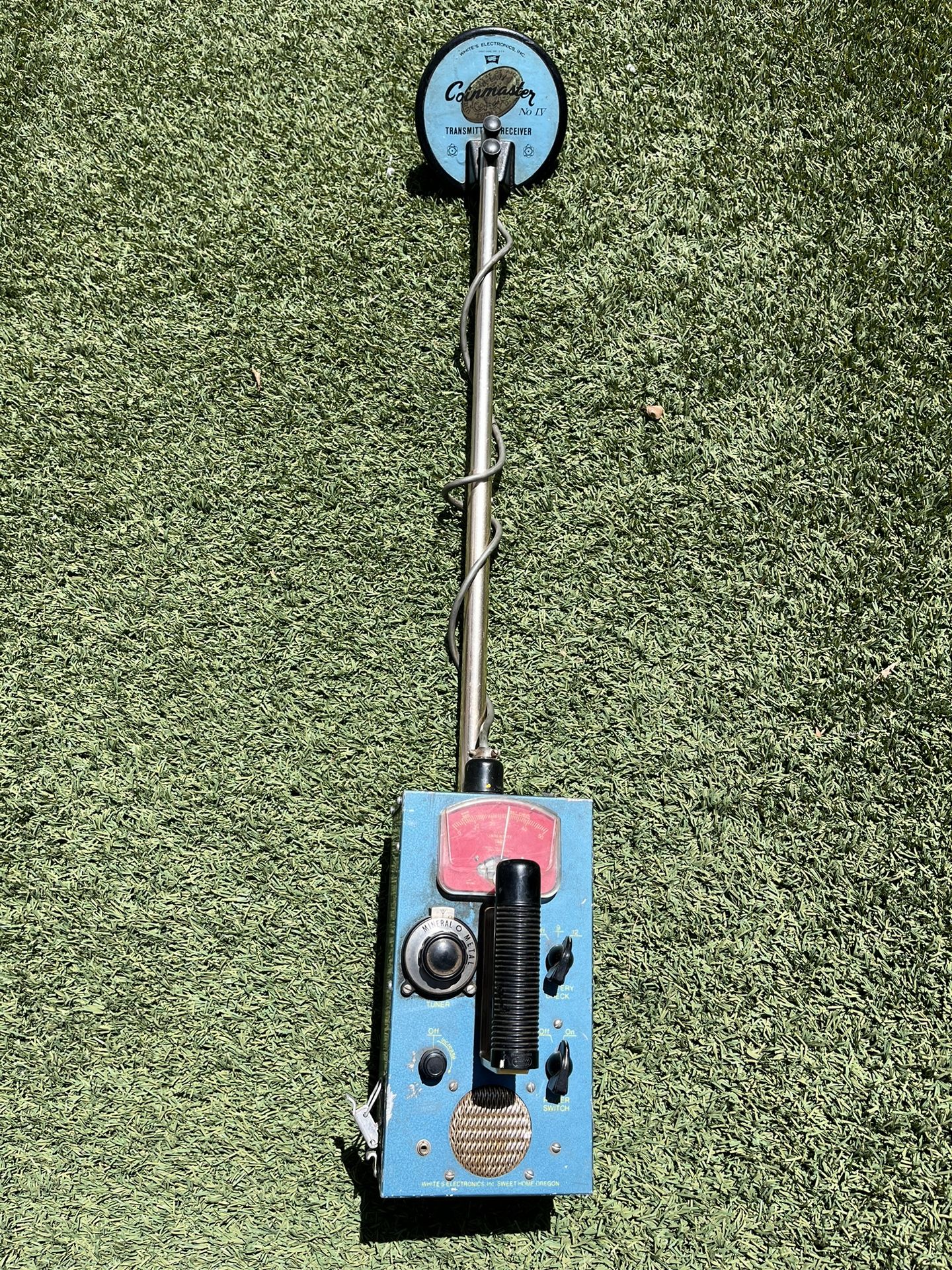 VINTAGE WHITES COINMASTER IV 4 DISCRIMINATOR METAL DETECTOR - Powers On