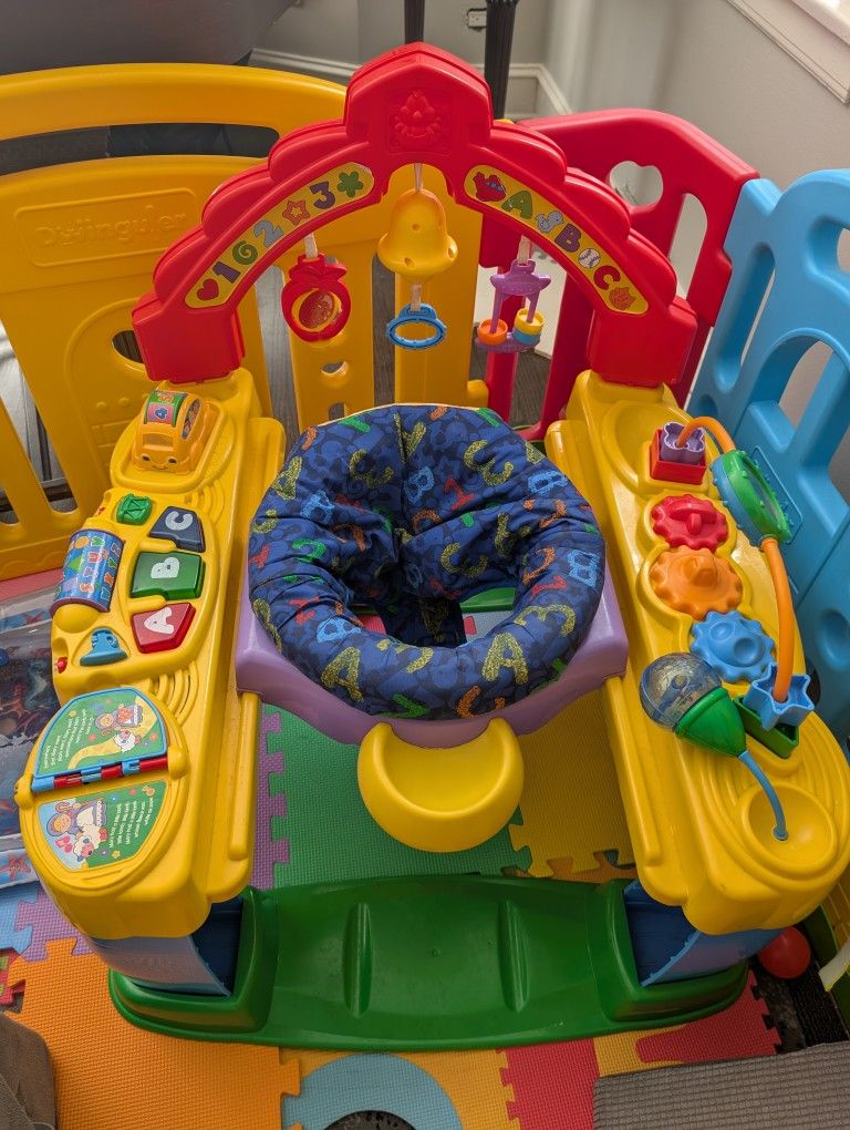 Activity Center / Walker