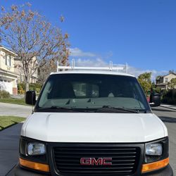 2017 GMC Savana Cargo Van