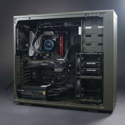 Gaming PC with FREE Razer Keyboard and Mouse