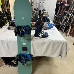 Arbor Snowboard Package With Boots And Bindings 