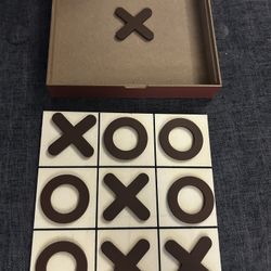 $2 Tik Tak Toe Toy