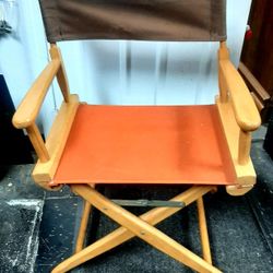 Vintage Foldable Director's Chair / Wooden Foldable Chair / Orange Chair
