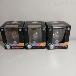 3 Demon slayer mini snow globe new.
Only 10 dollars.
Incredible deal.