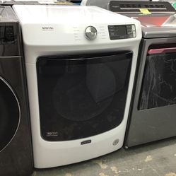 New Scratch And Dent Maytag Dryer. 1 Year Warranty 