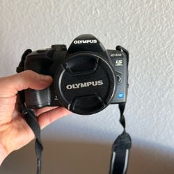 2007 Olympus Camera Digital SLR
