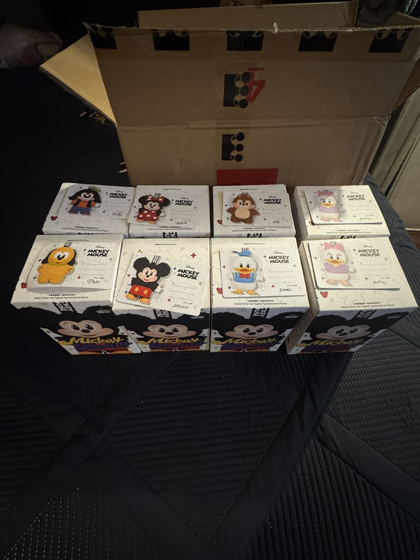 POP MART DISNEY MICKEY FAMILY TOGETHER Pendant Keychain Full Set 8