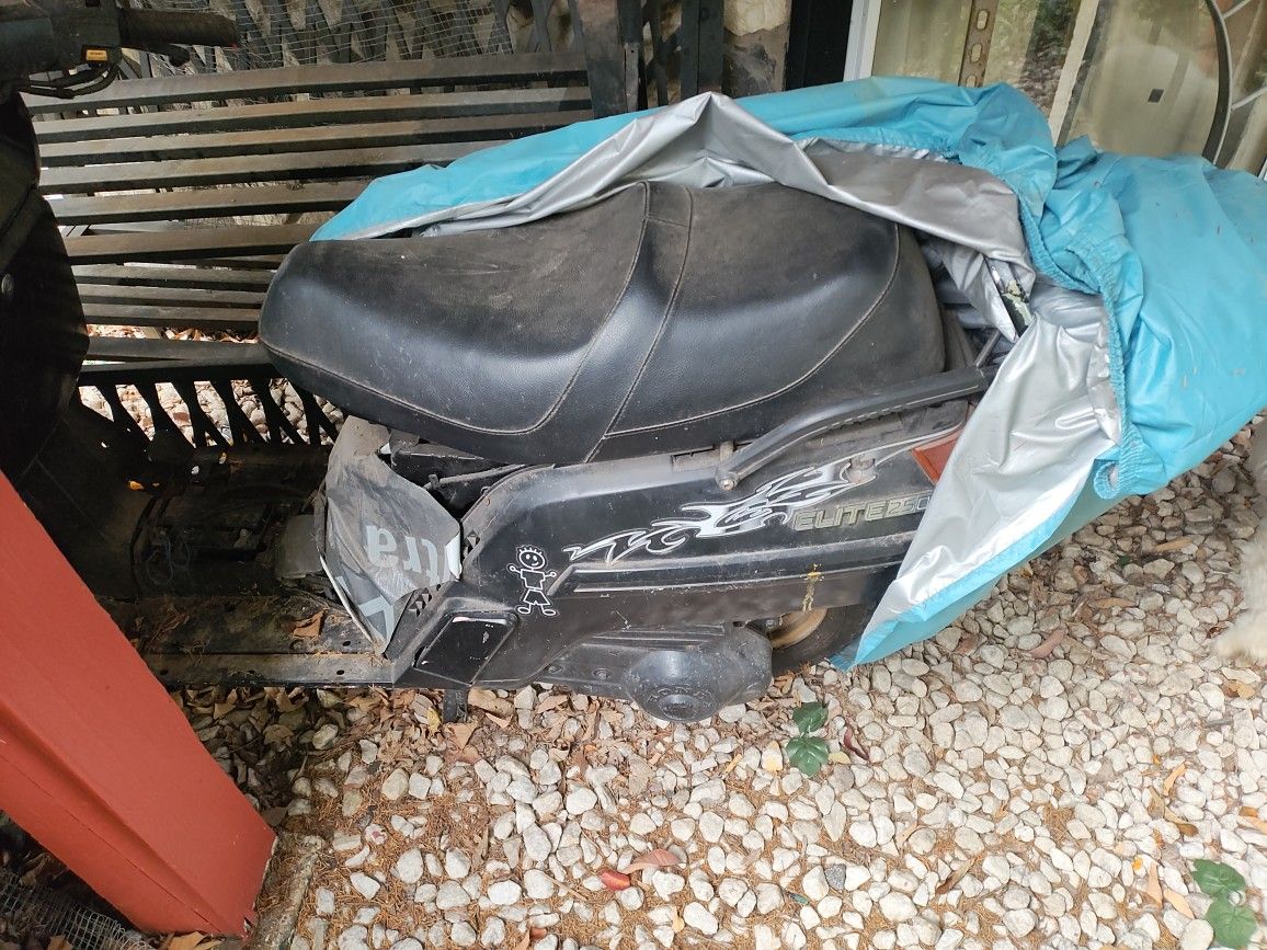 1985 Honda Elite 250