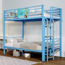 Twin bunk beds / can be put separately placed on floor