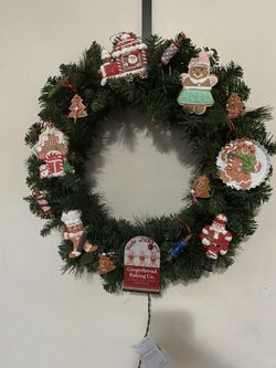 23 In Lighted Ginger Bread Man Christmas Wreath