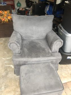 Rocking chair and ottoman