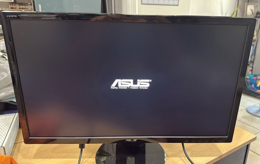 Asus LCD monitor