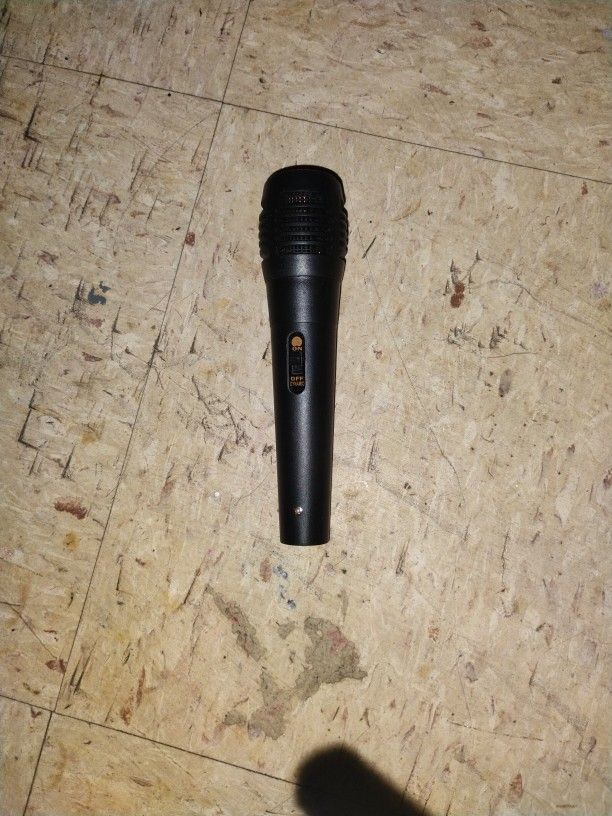 Microphone