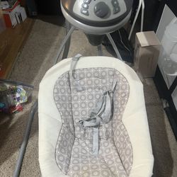 Graco baby swing