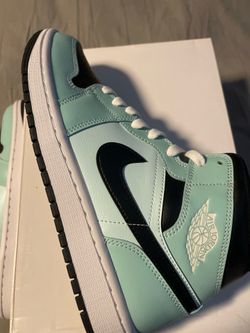Jordan 1 mid