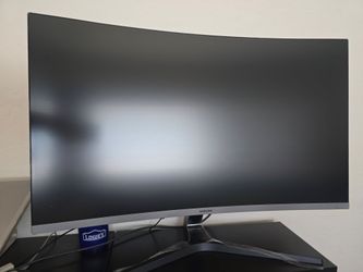 Samsung 32" Curved Monitor CR50
