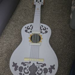 Encanto Guitar
