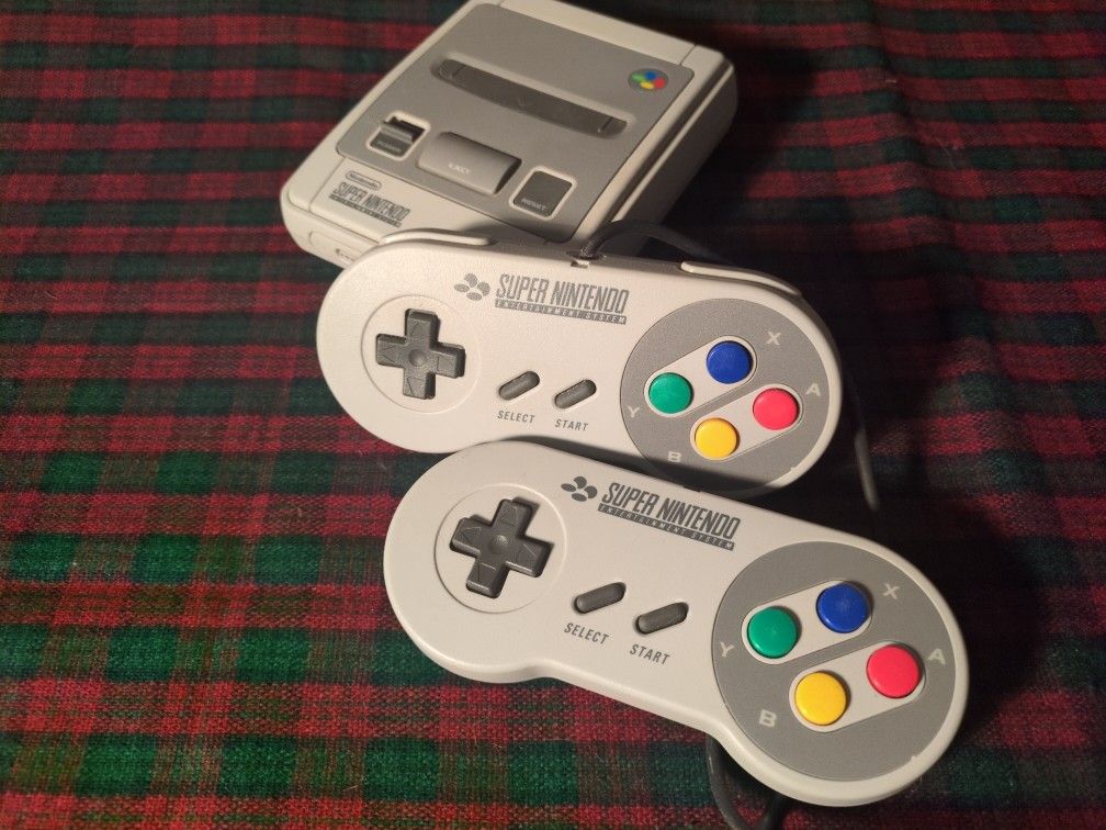 Nintendo Classic Mini SNES EU Version - Check Description