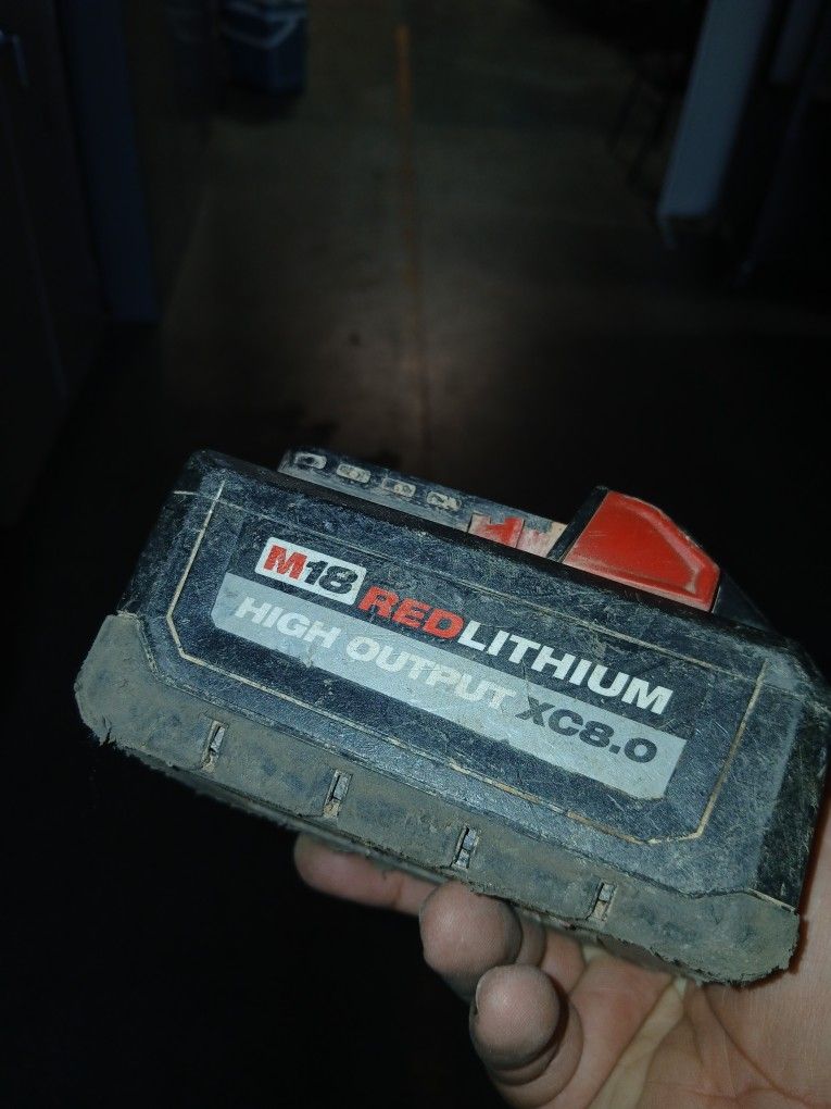 Milwaukee Battery