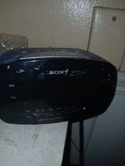 Sony Dream Machine AM/FM Alarm Clock Radio