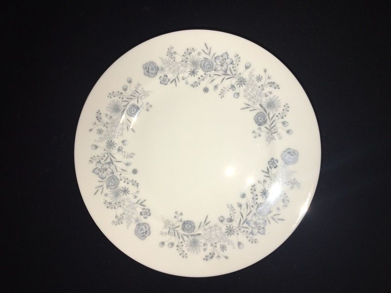 Wedgewood Belle Fleur China. Service for 8+ gravy boat, large platter and covered vegetable dish.