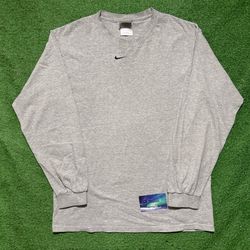 Vintage Nike Center Swoosh Long Sleeve Medium