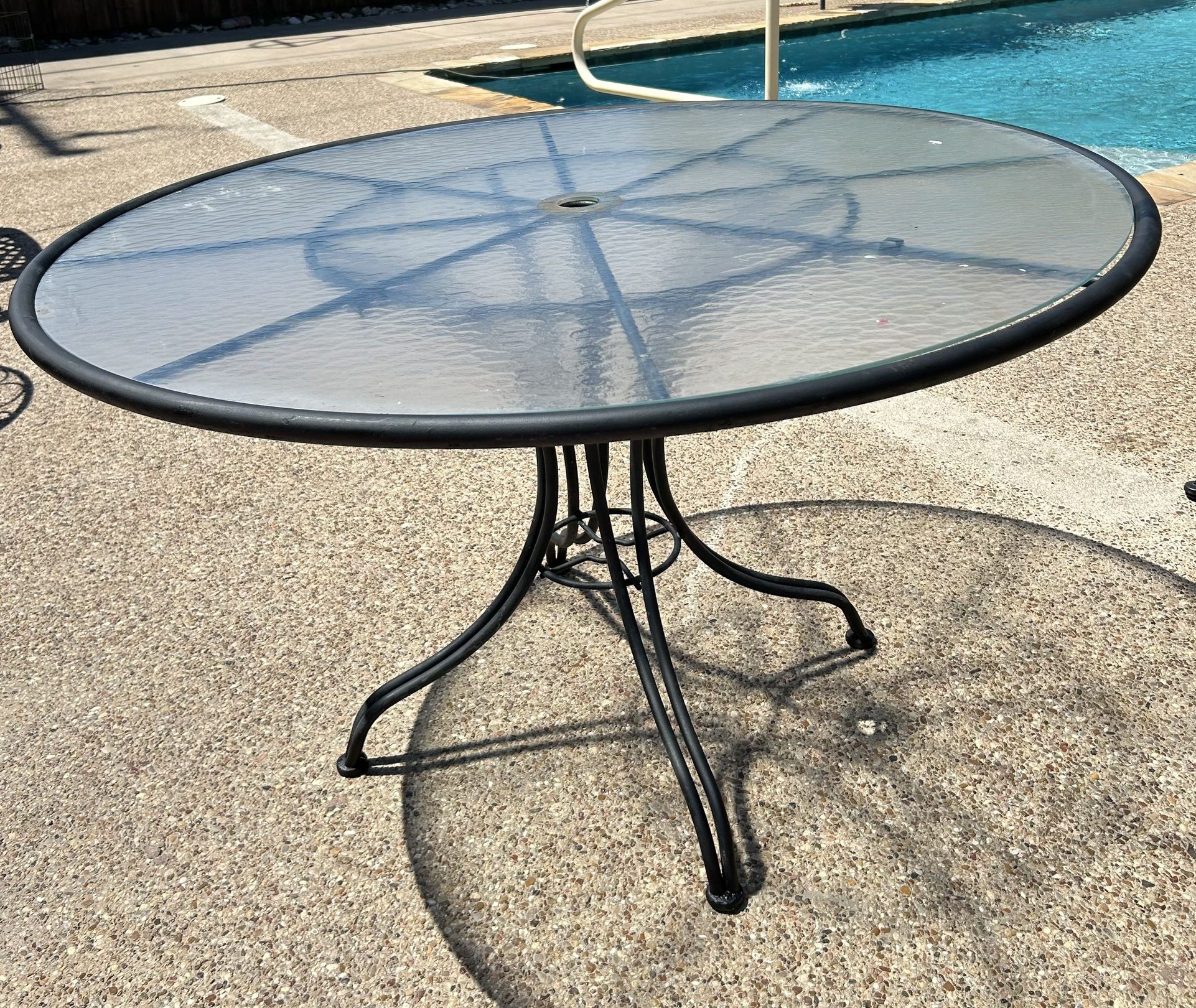 Outdoor 50” Patio Glass Table 